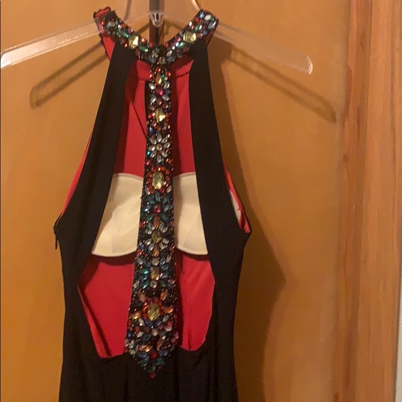 Prom dress - Picture 3 of 8